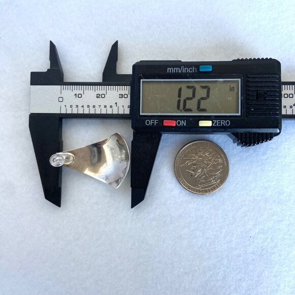 VTG Sterling Silver 925 Signed Polished & Brushed Curved Stud Earrings - Picture 15 of 16